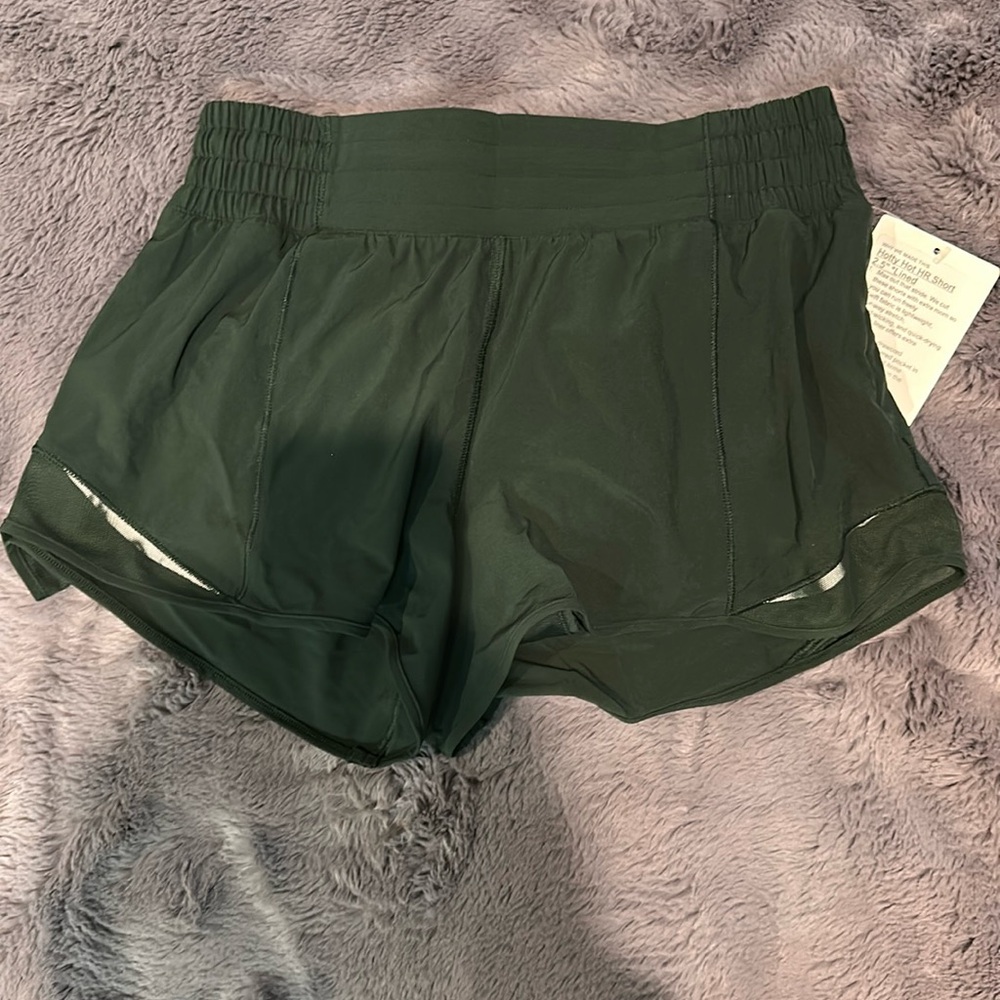 Legacy green lululemon hotty hots 2.5 seam high rise